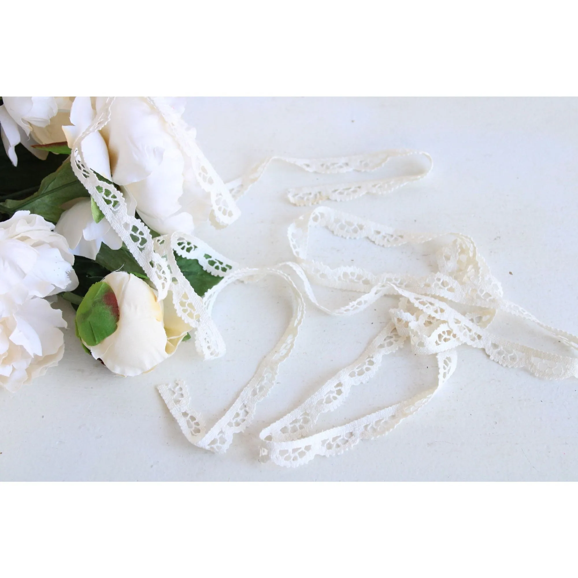 Vintage Ivory Crochet Lace Trim, 5/8" Two Yards