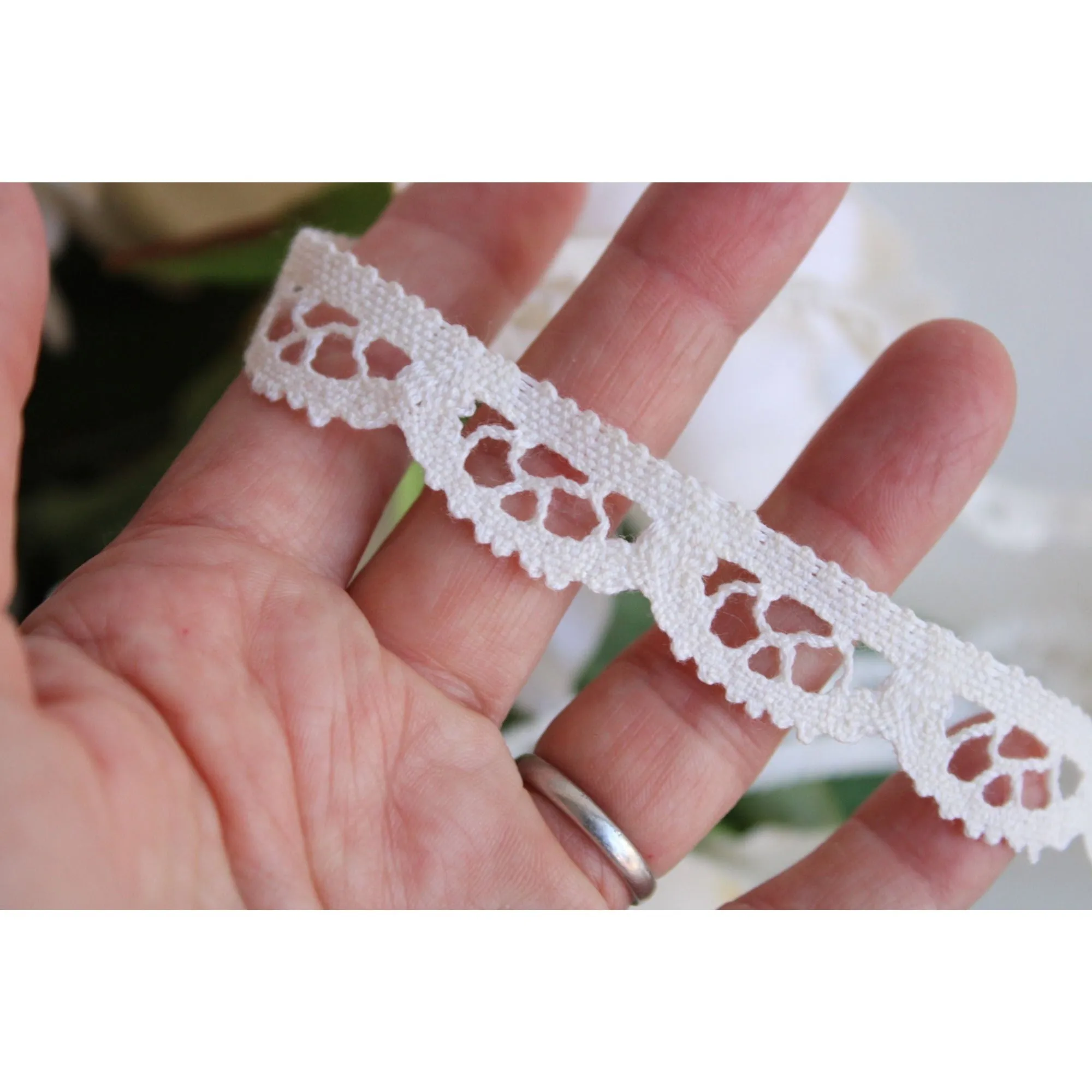 Vintage Ivory Crochet Lace Trim, 5/8" Two Yards