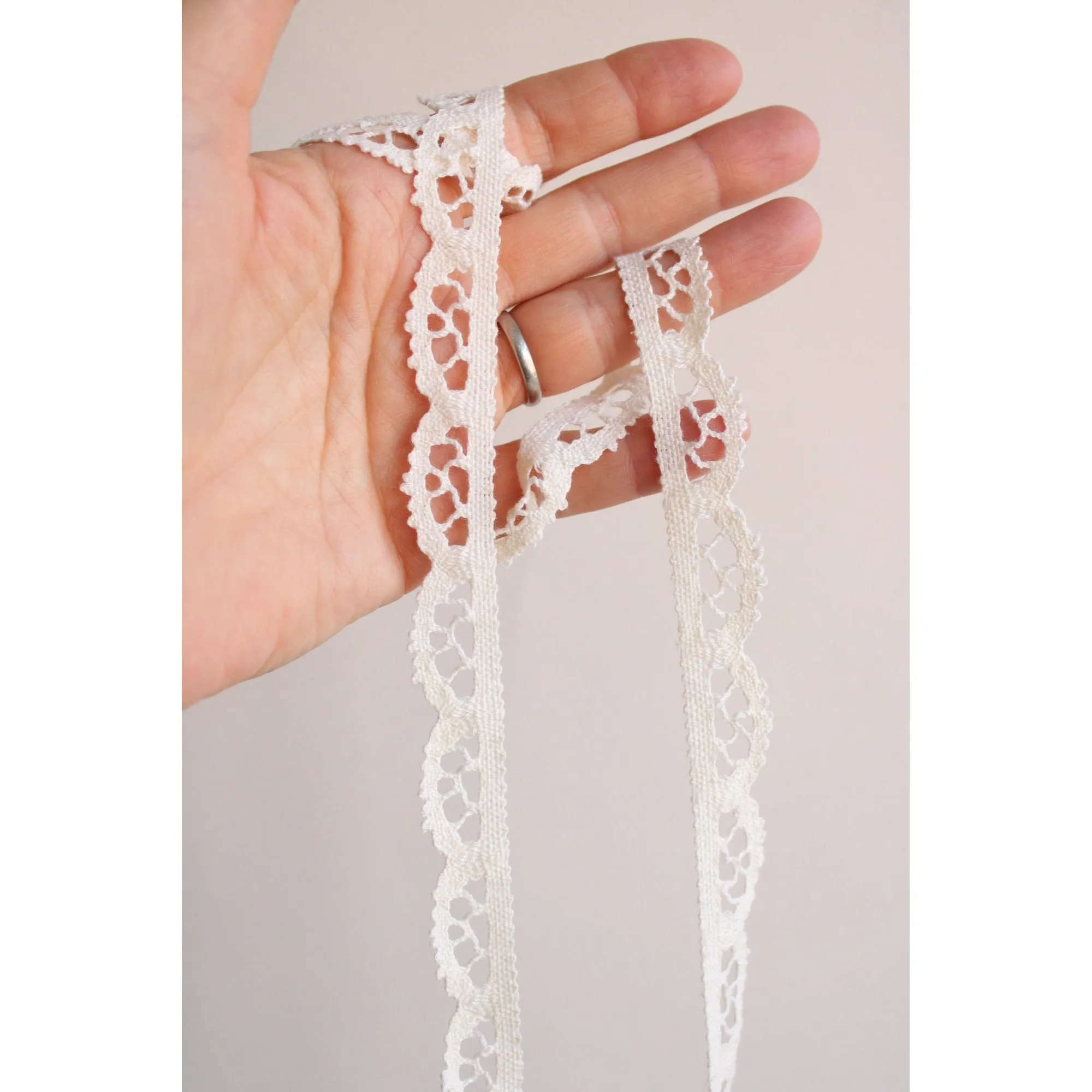 Vintage Ivory Crochet Lace Trim, 5/8" Two Yards